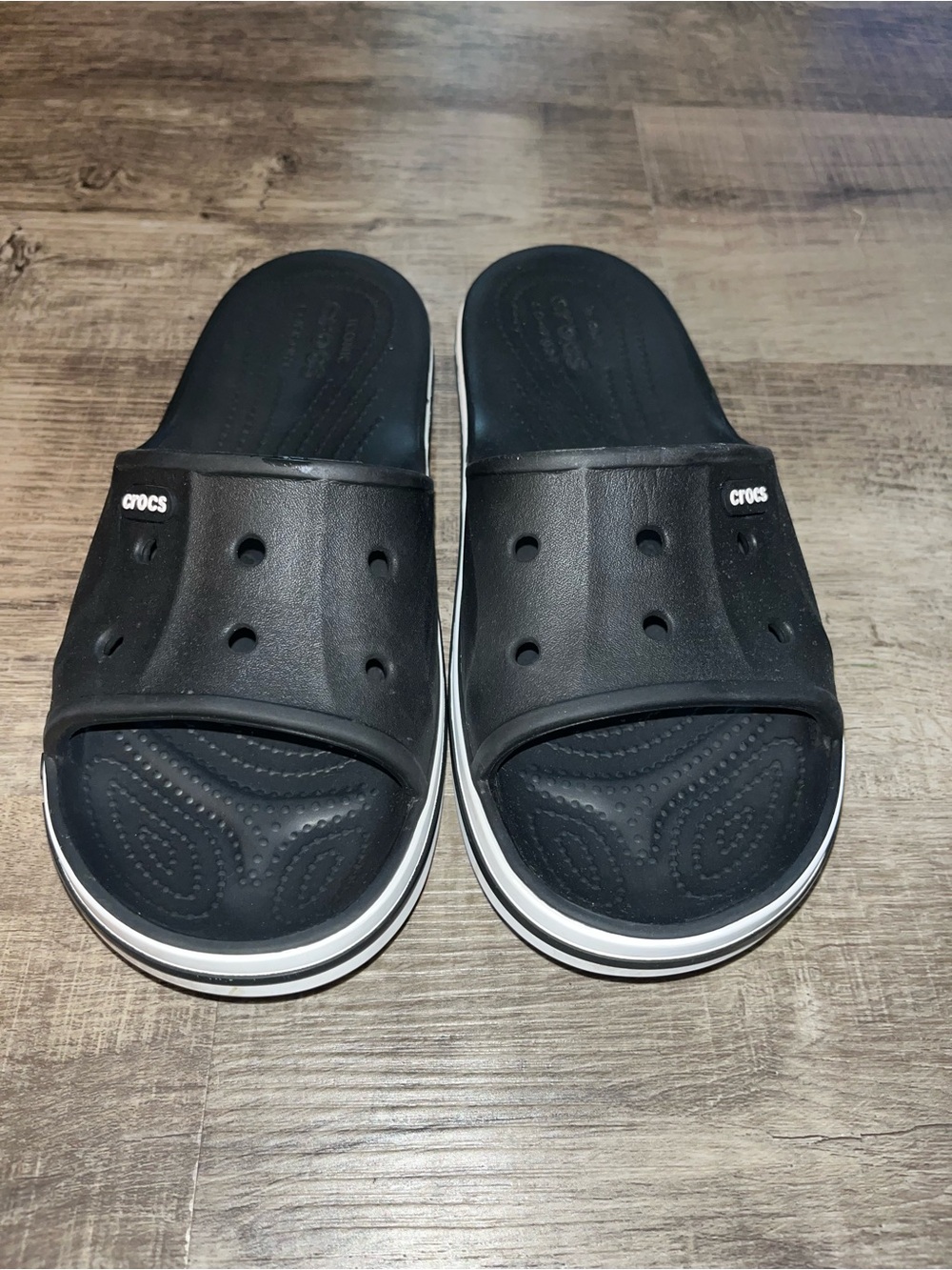 Crocs Bayaband Unisex Slide Sandal Size 8W 6M Black White Waterproof EUC Slip On - Picture 4 of 5